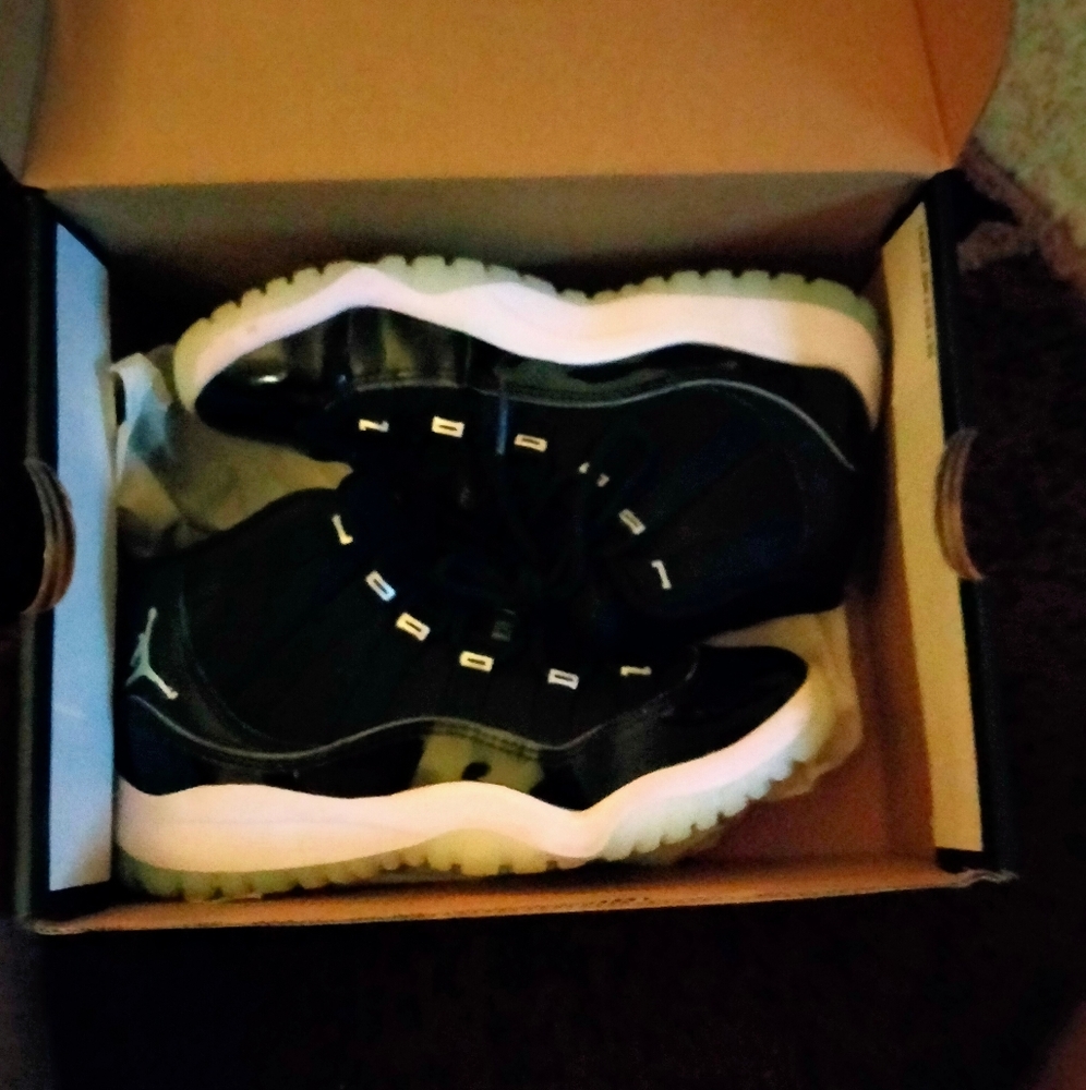Boys Jordan Size 1